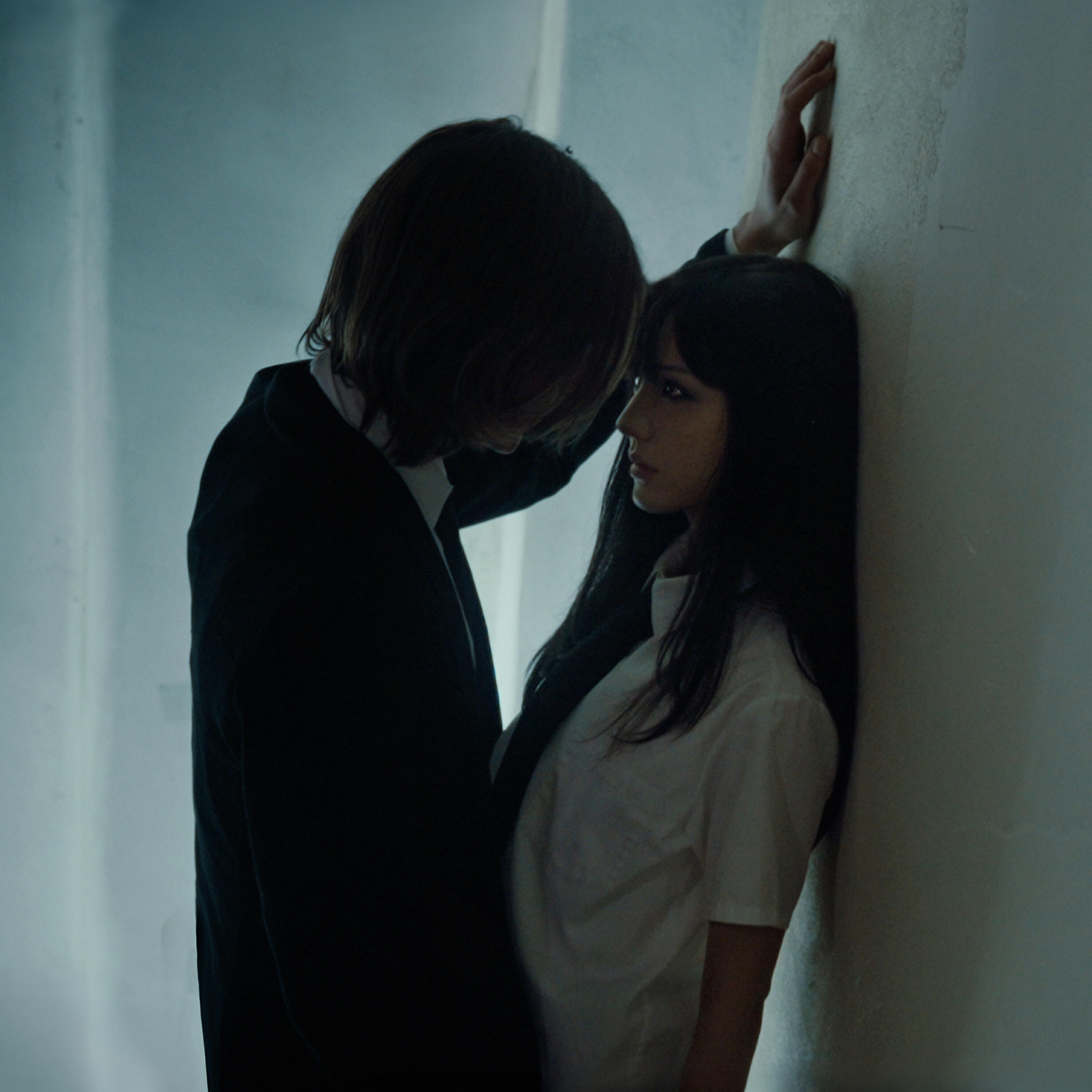 Релиз Adore You