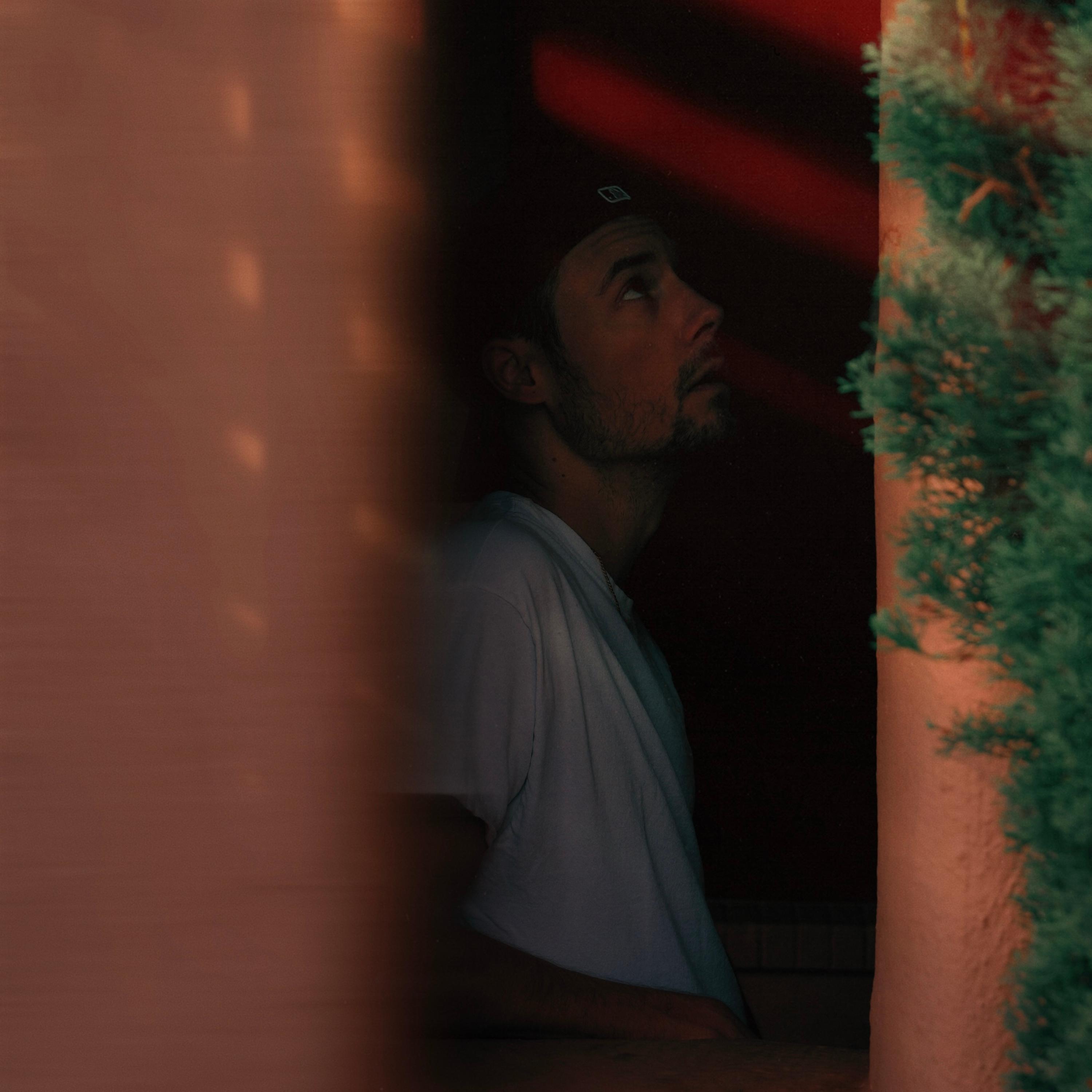 Релиз Hide & Seek