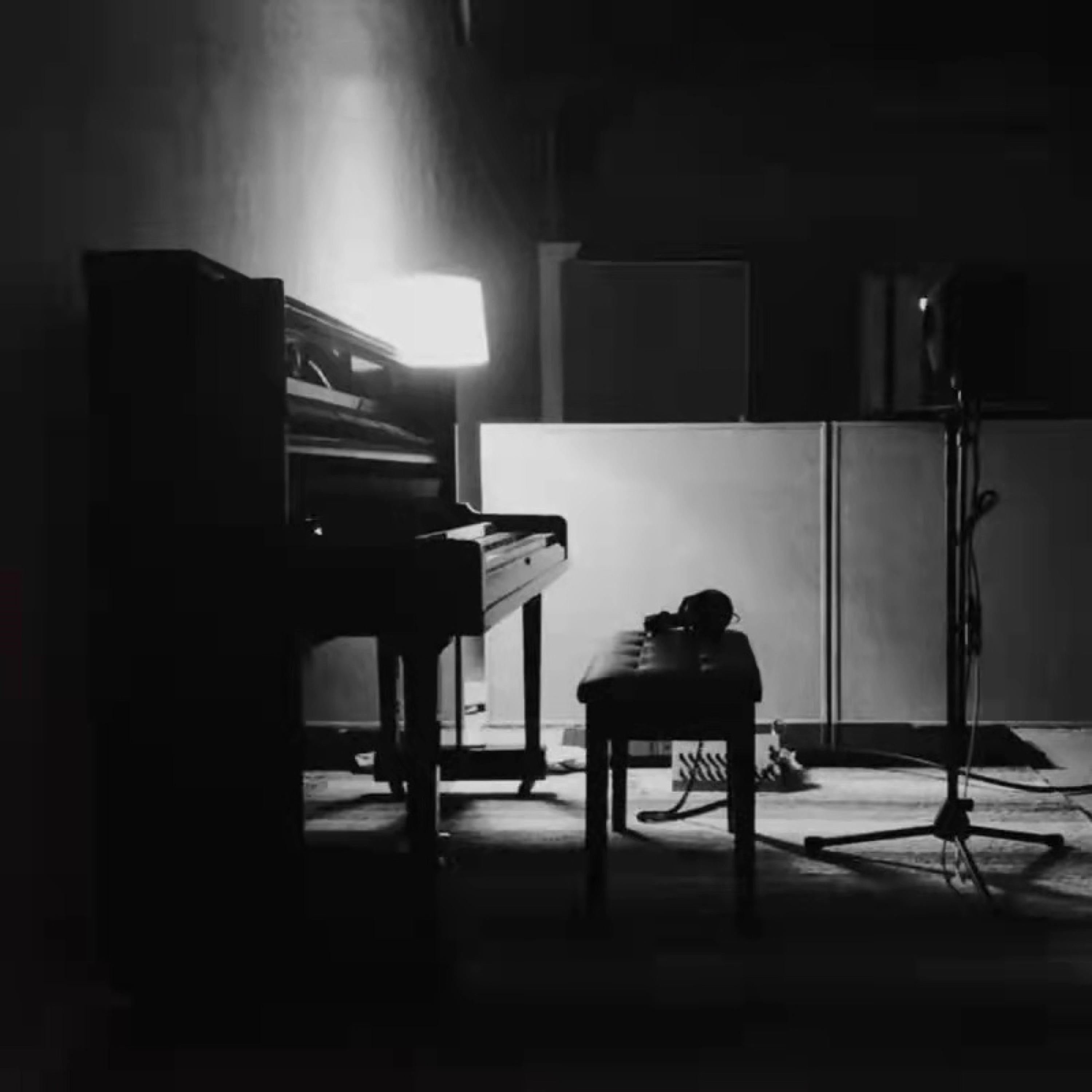 Релиз 半听雪碧浸入我的琴键