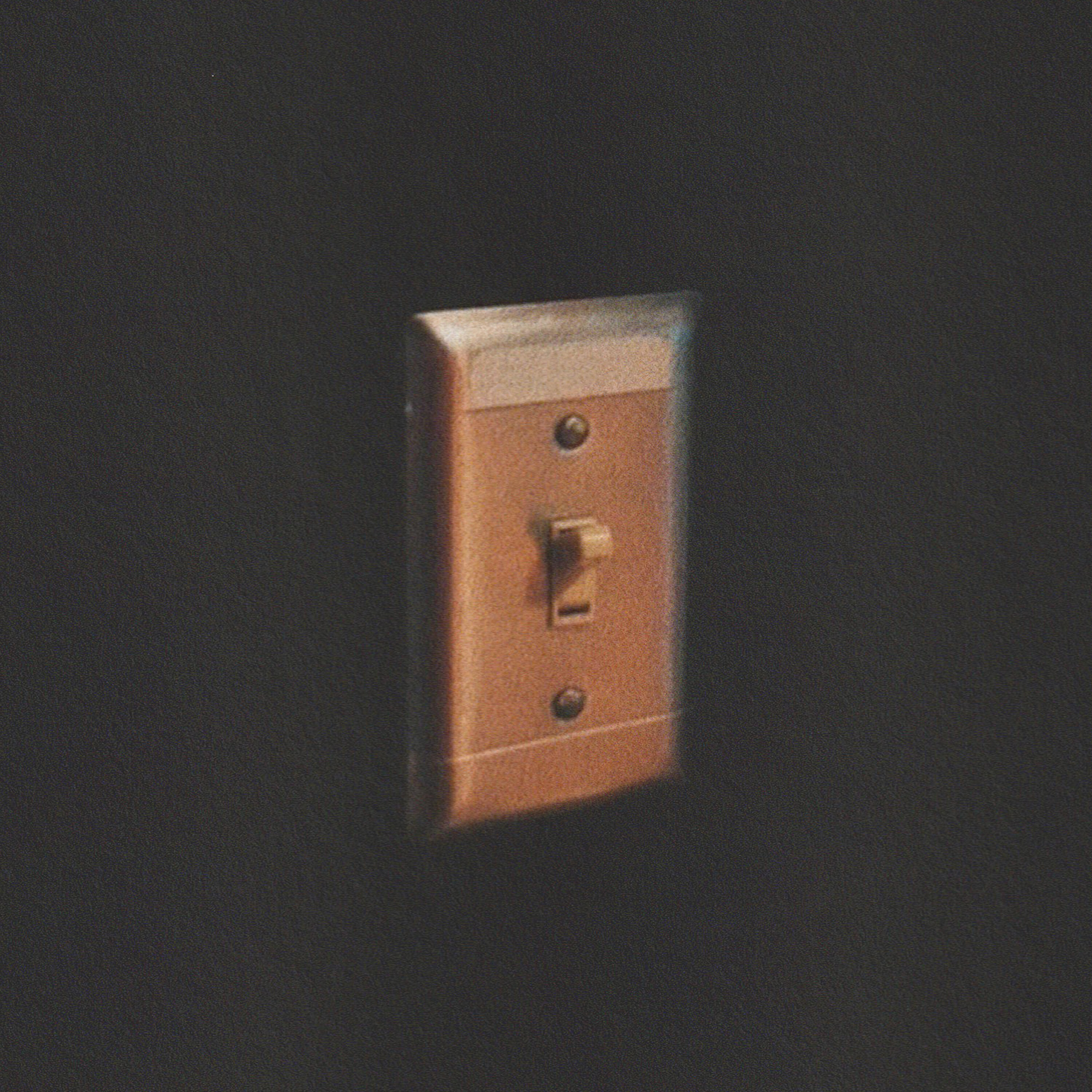 Трек Light Switch