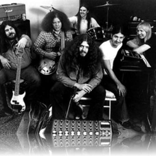 Релиз WDVE FM Broadcast Syria Mosque Pittsburg 31st October 1976 First Set
