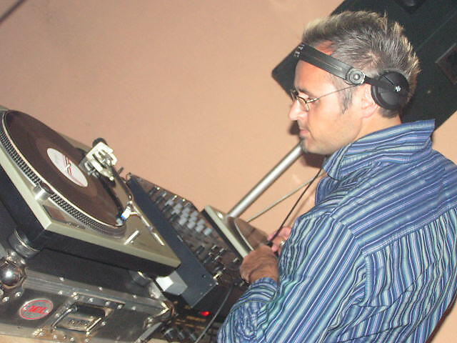 Dj Carlo