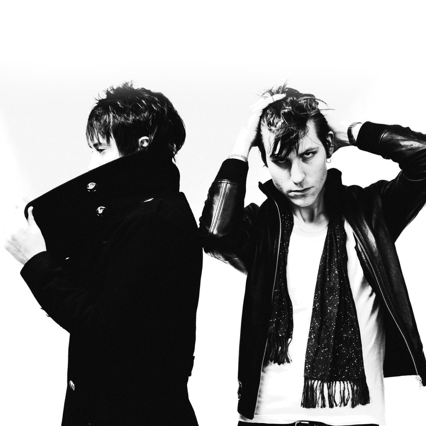 Релиз Let's Get It On