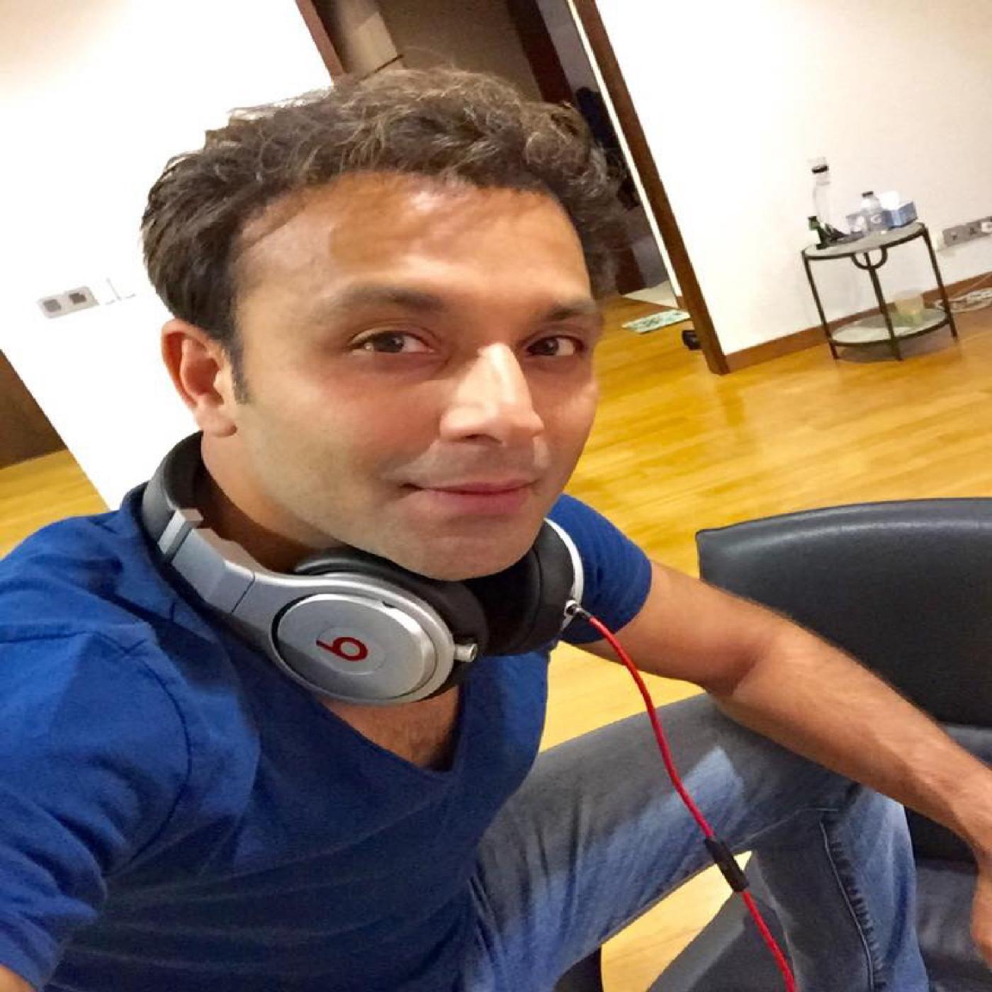 Релиз Abhi Abhi