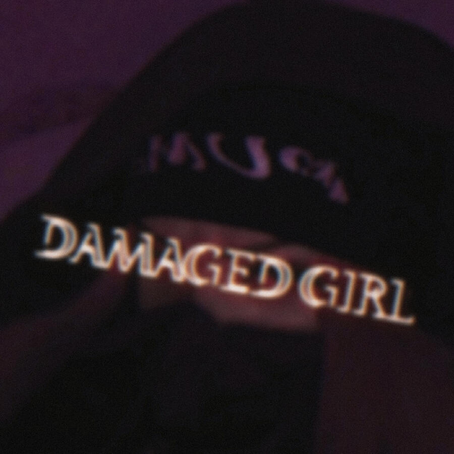 Релиз Damaged Girl