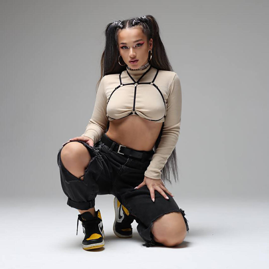 MARI M