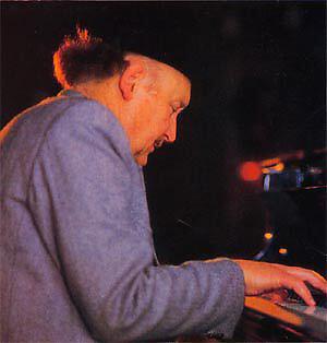 Larry Vuckovich