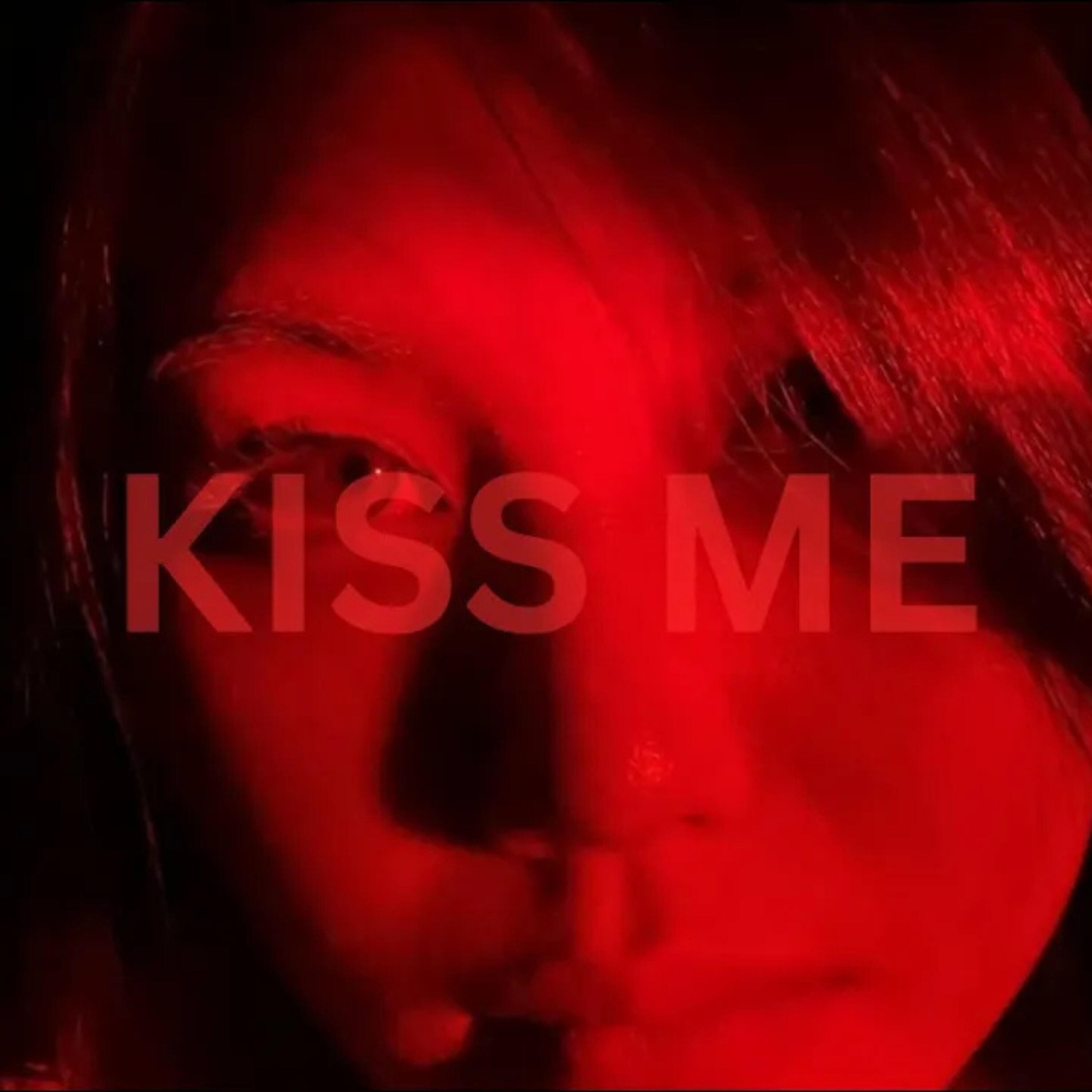 Релиз KISS ME