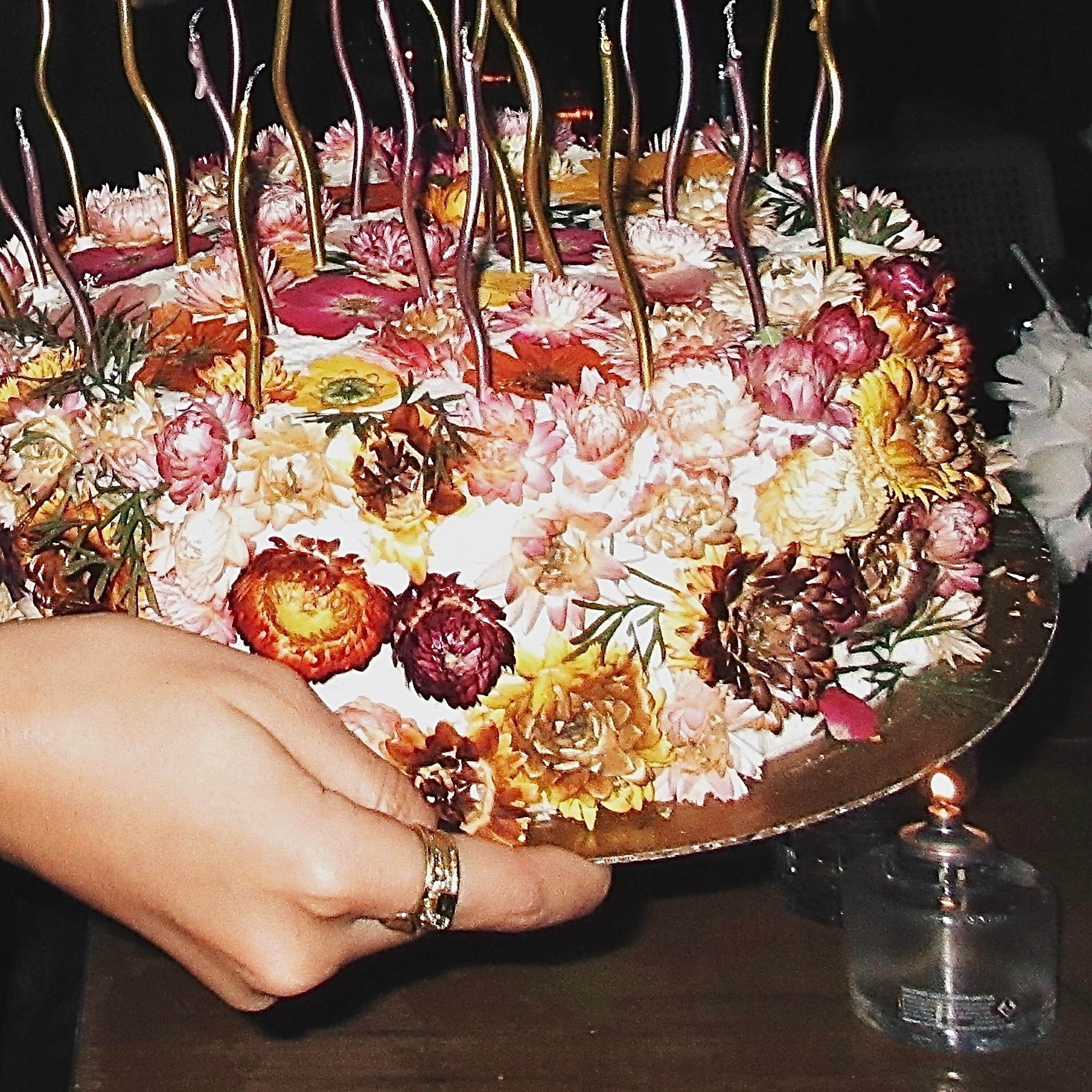 Релиз Almond Nails