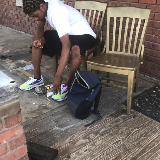 Релиз Moon Walk