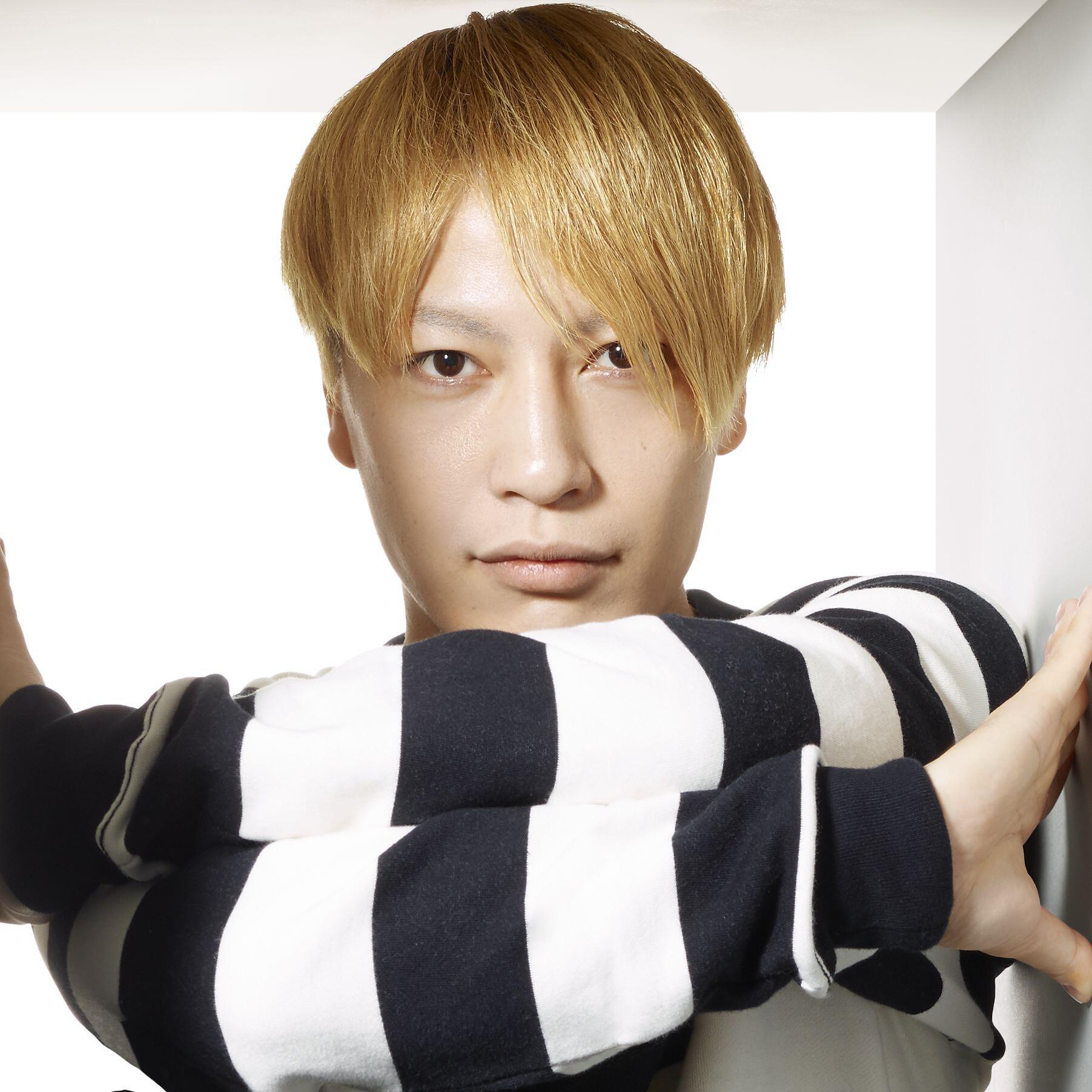 Релиз Crazy Crazy (feat. Charli XCX & Kyary Pamyu Pamyu)