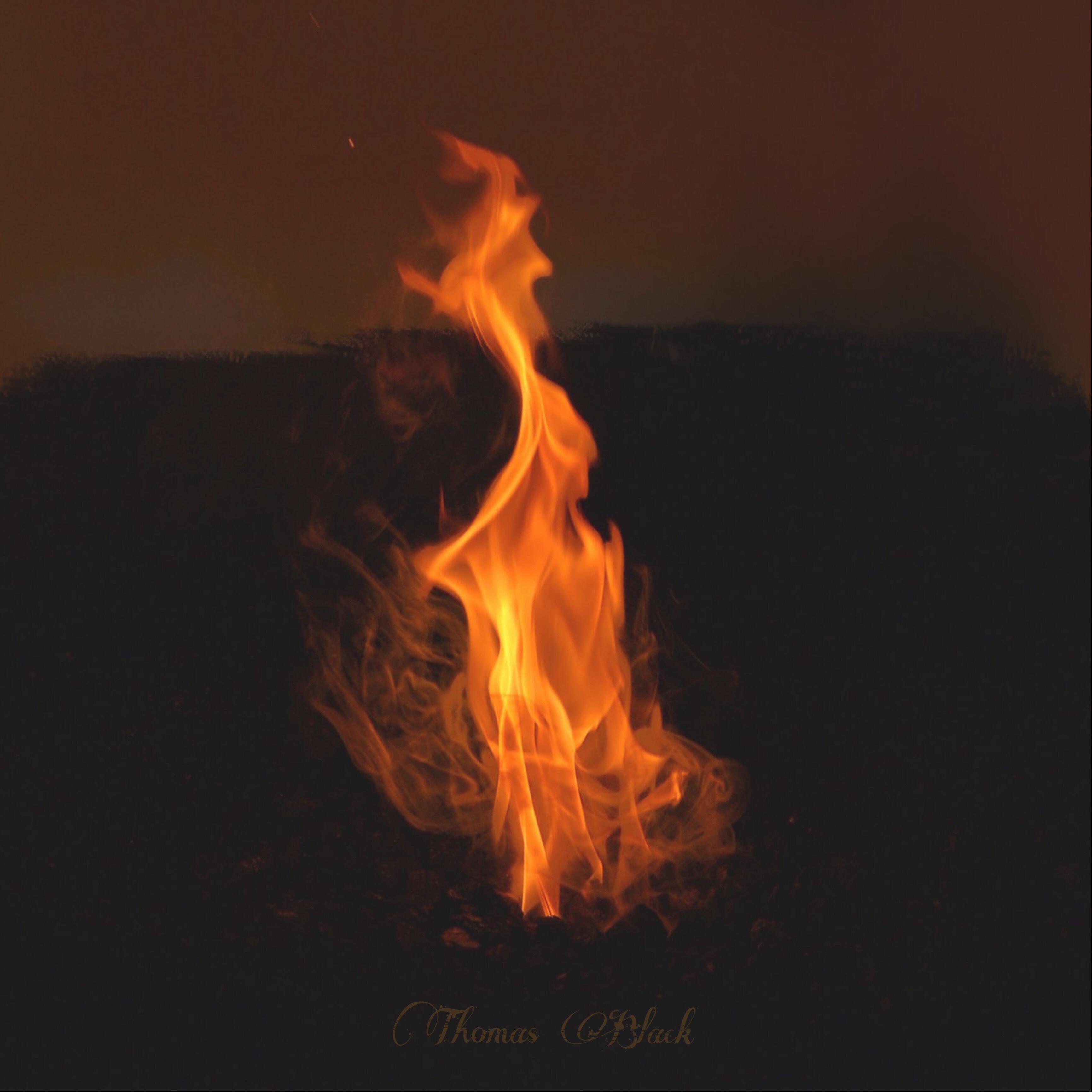 Релиз Thomas Black - она живое пламя