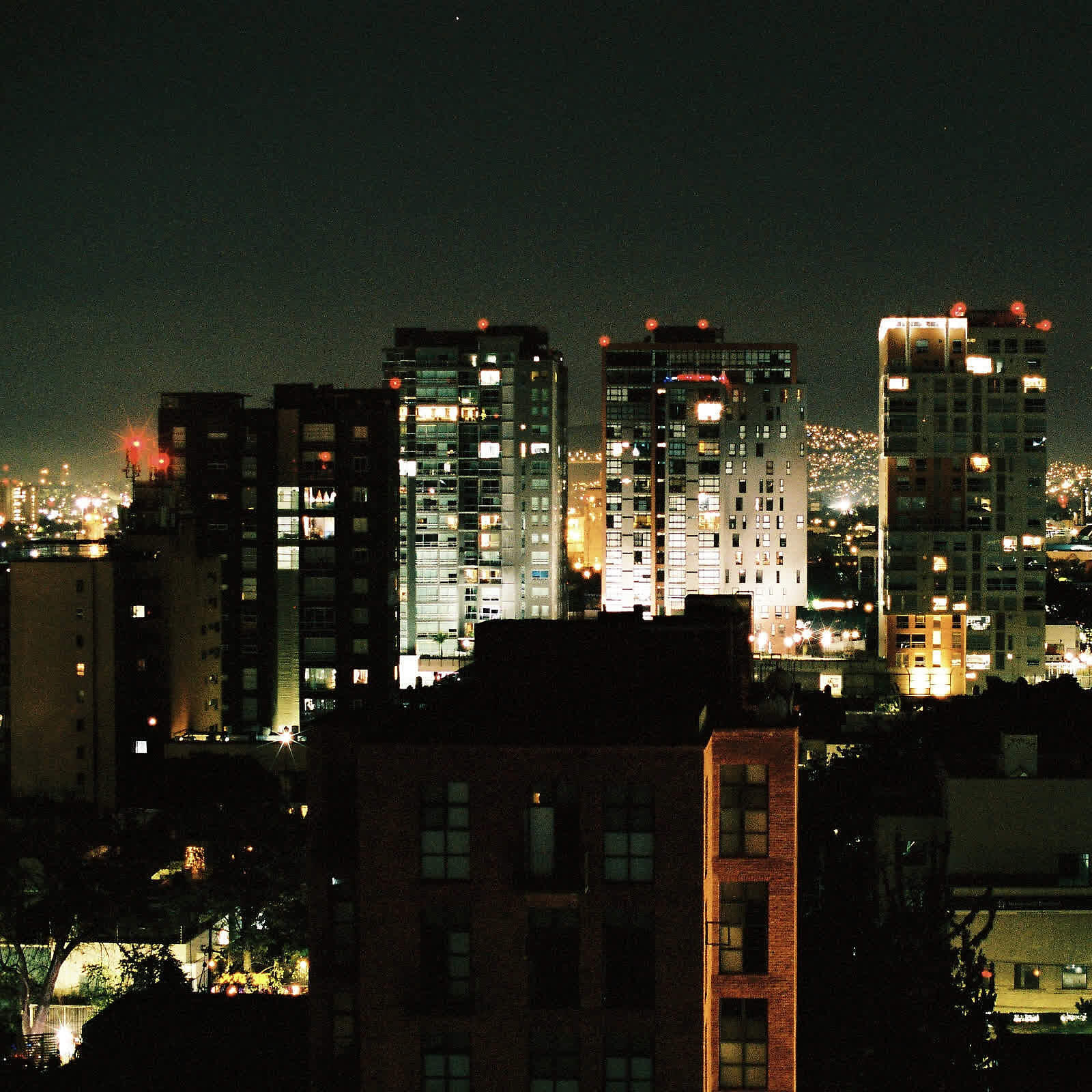 Релиз Noche