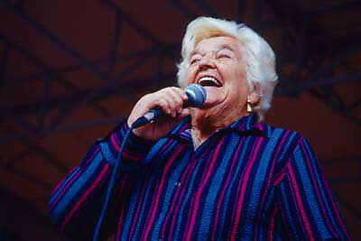 Lucy Loes