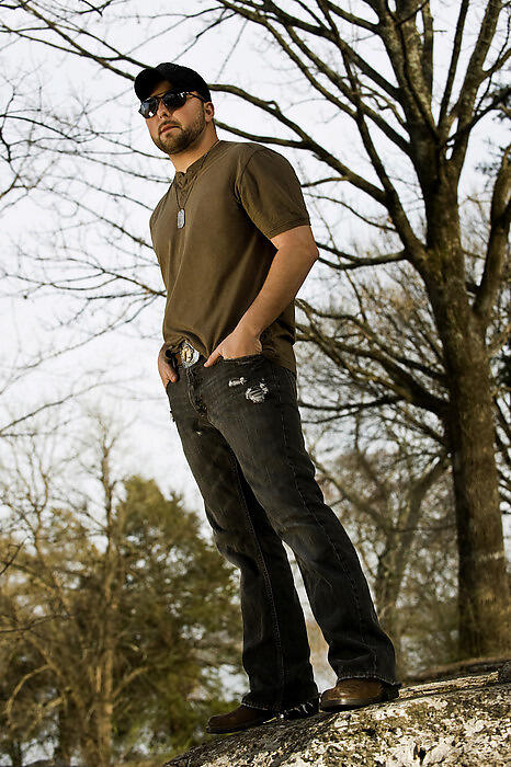Tyler Farr