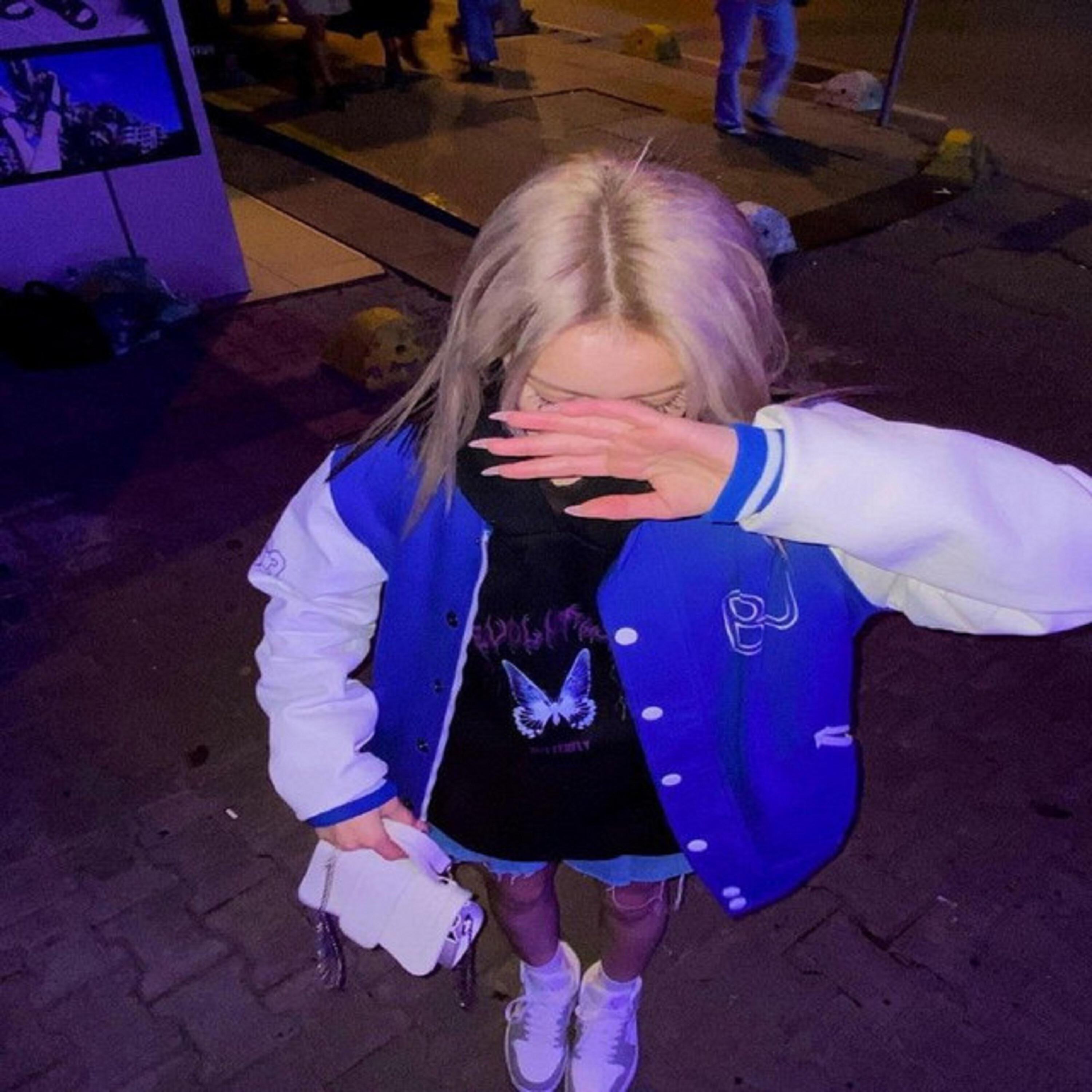 Релиз AMSTERDAM