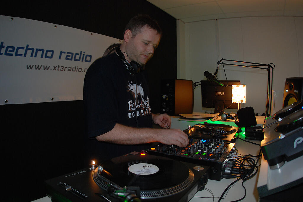 DJ Bold