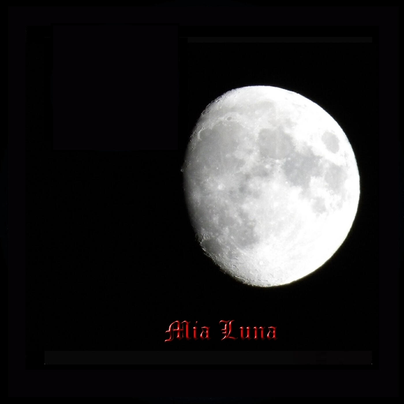 Релиз Mia Luna