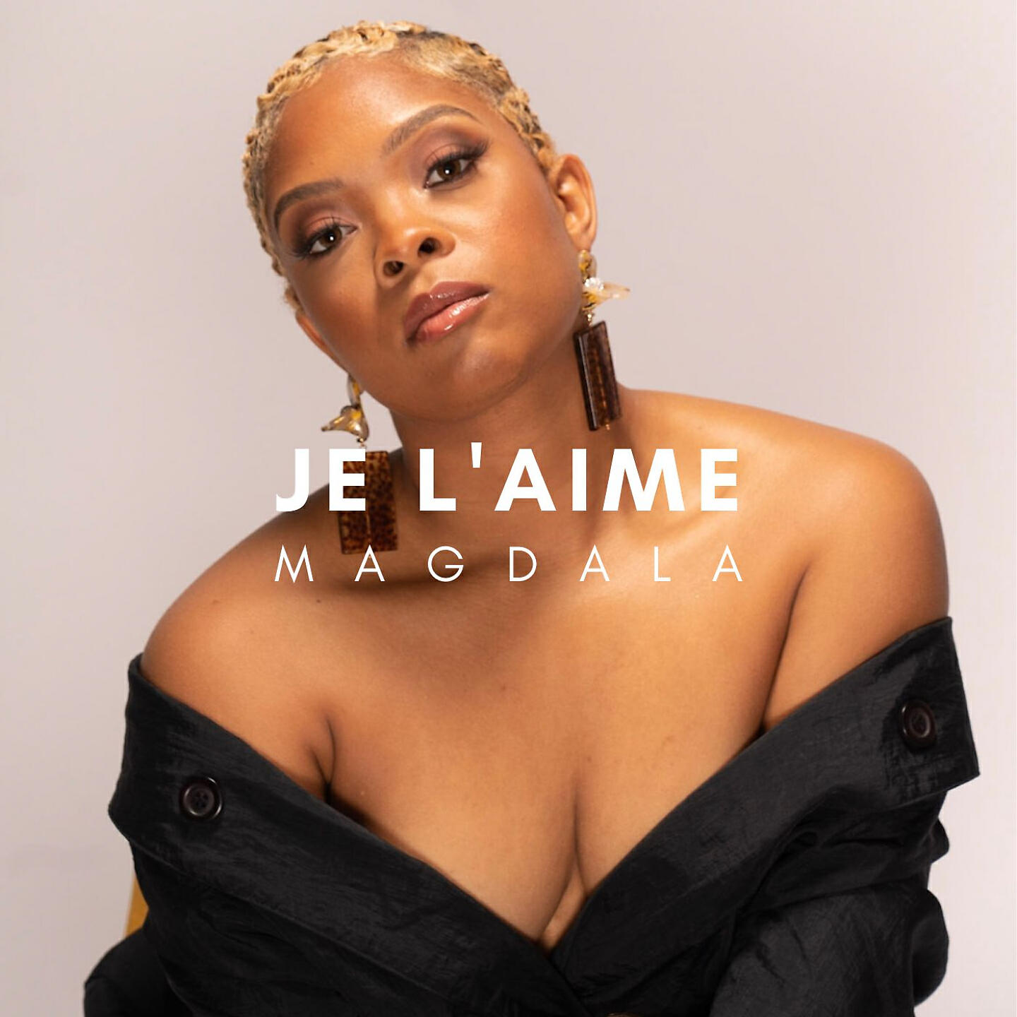 Релиз JE L'AIME