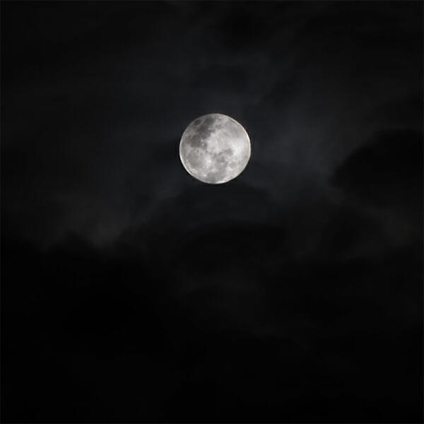 Релиз Black Moon