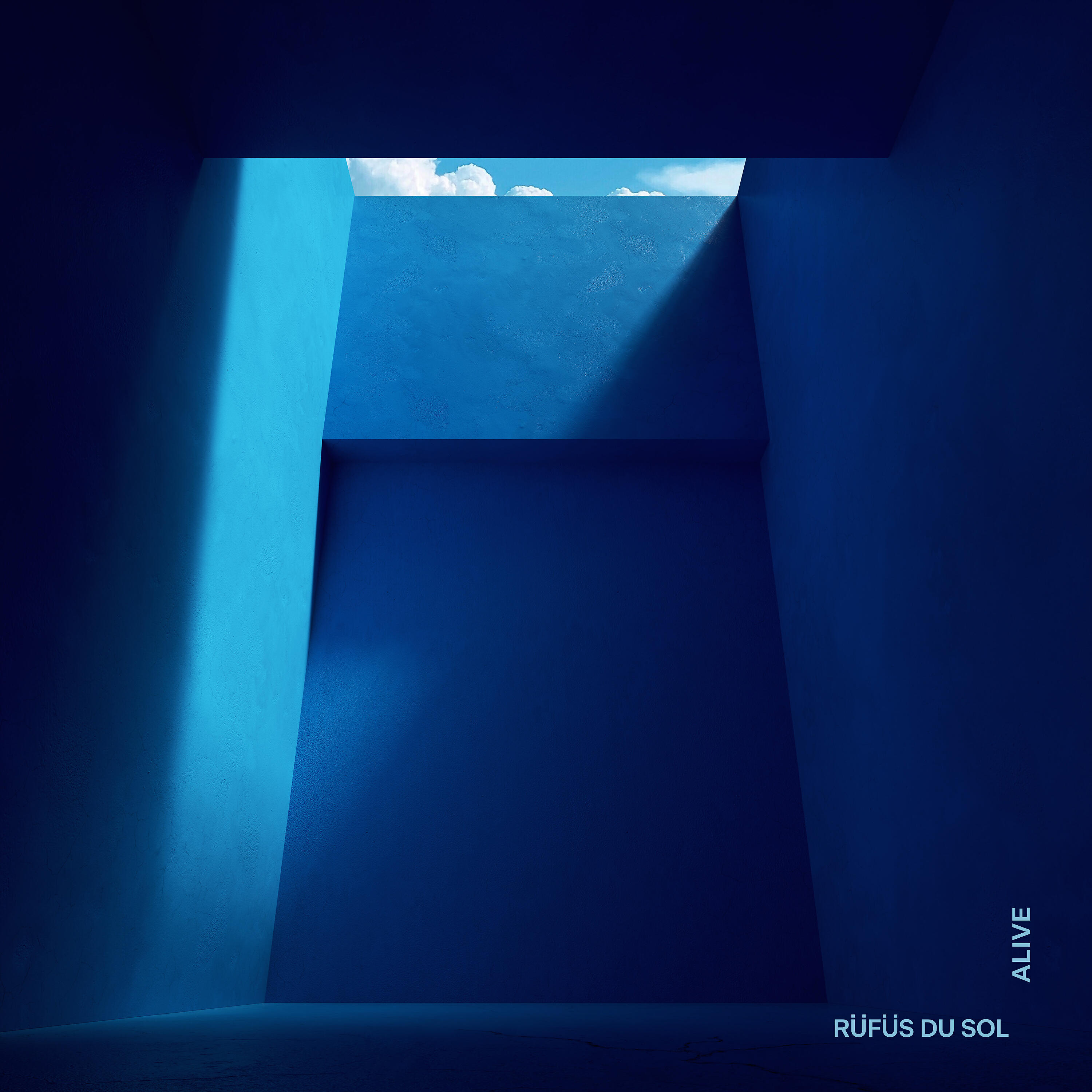 Релиз Alive