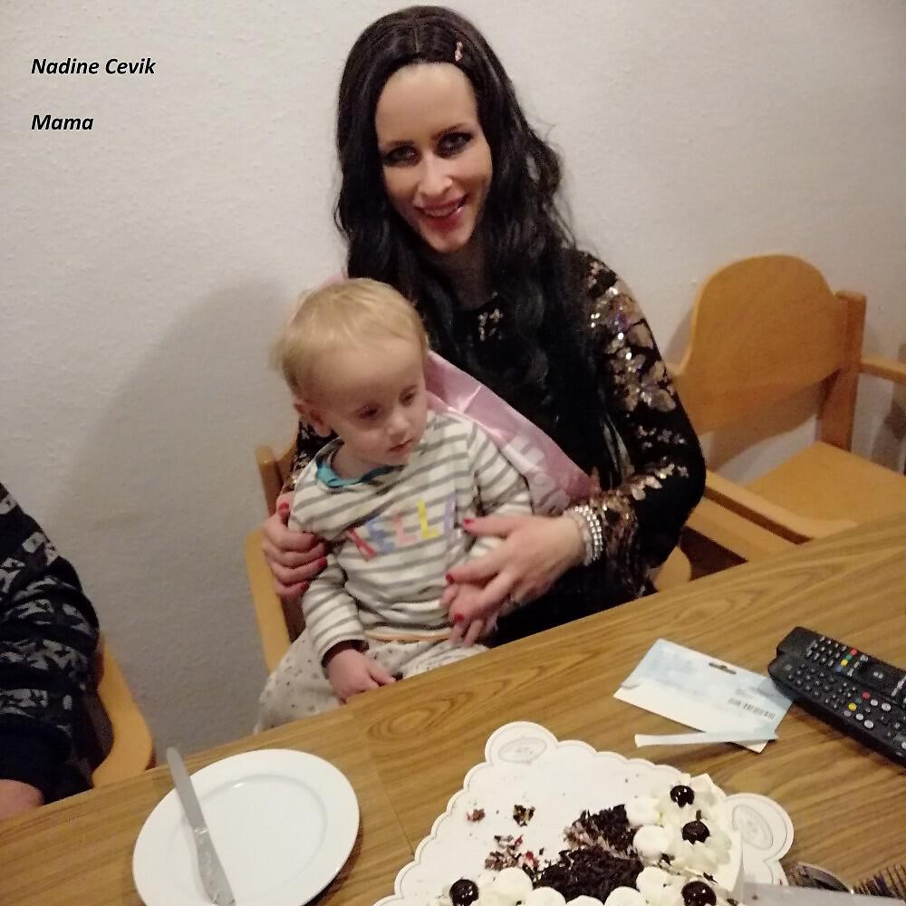 Релиз Mama