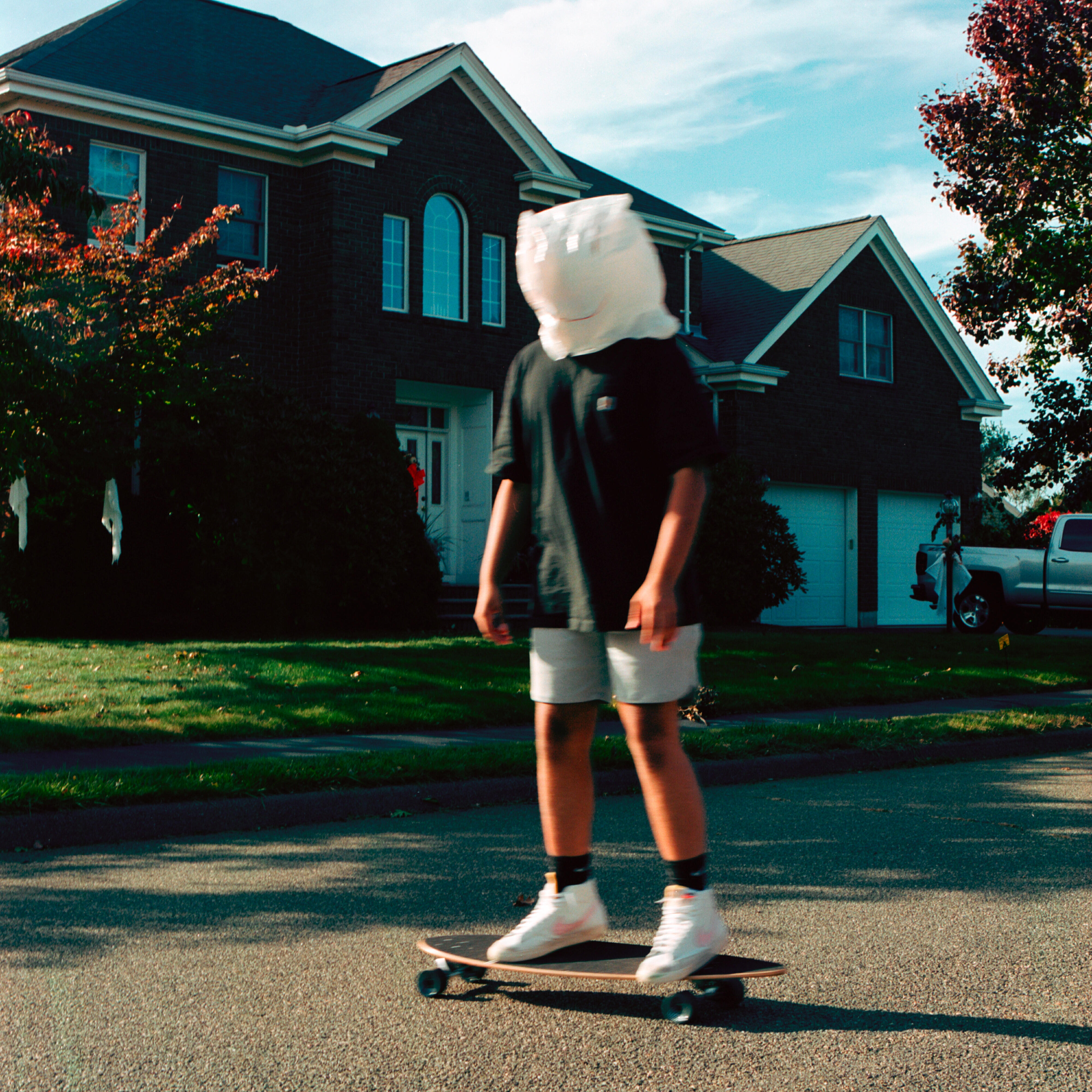 Релиз Chirp (feat. Daniel Price)