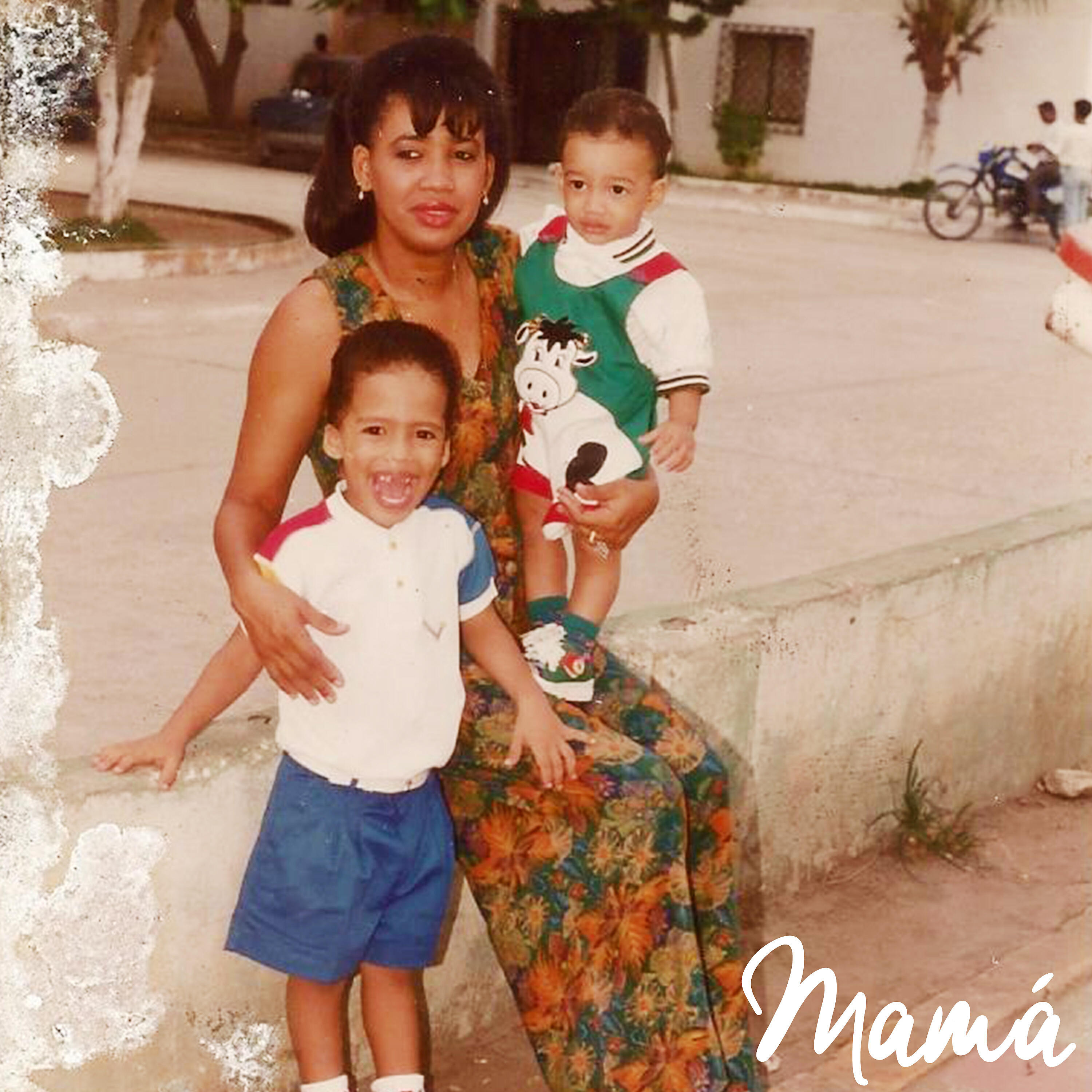 Релиз Mamá