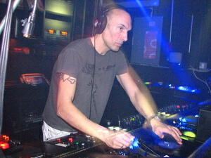 DJ DB