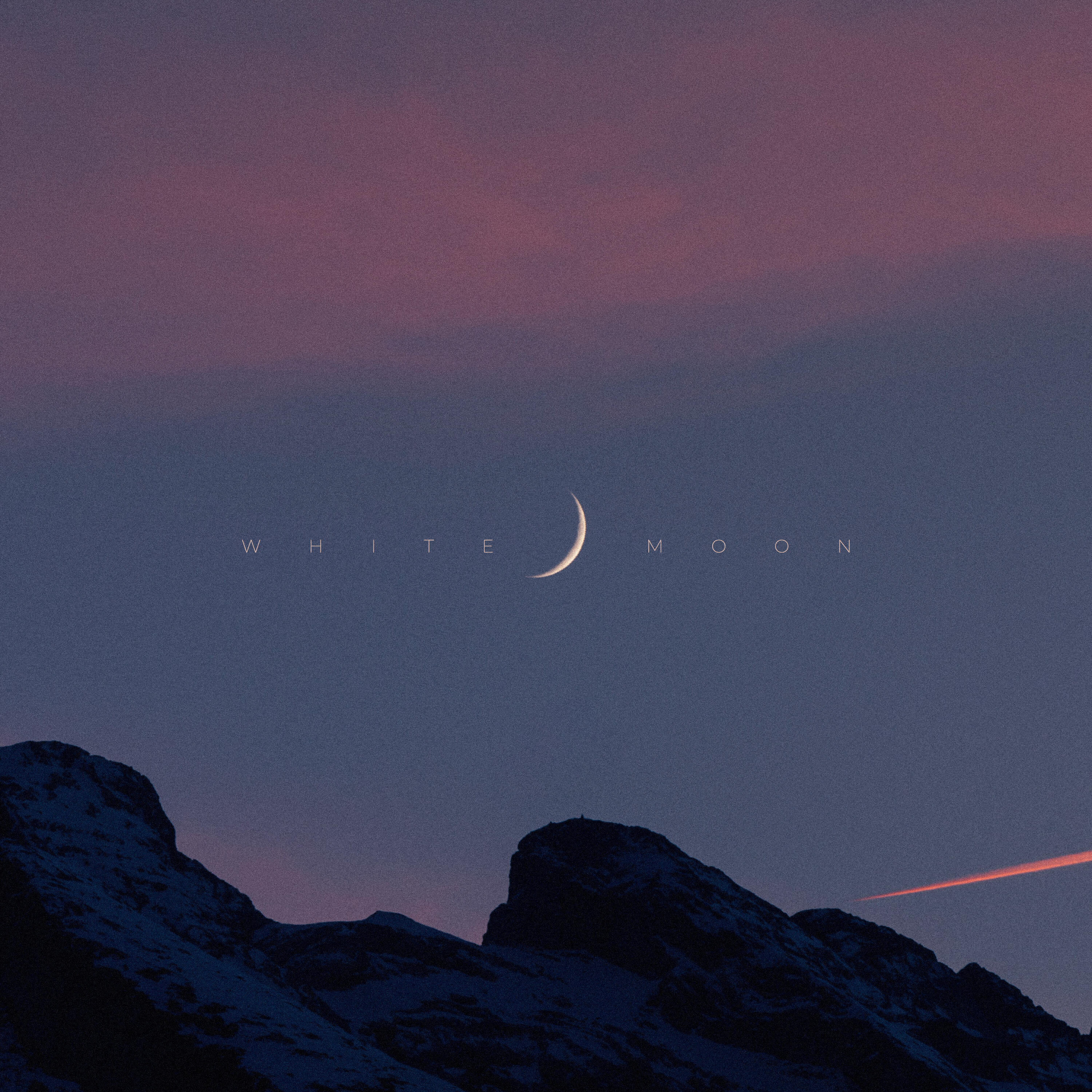 Релиз white moon