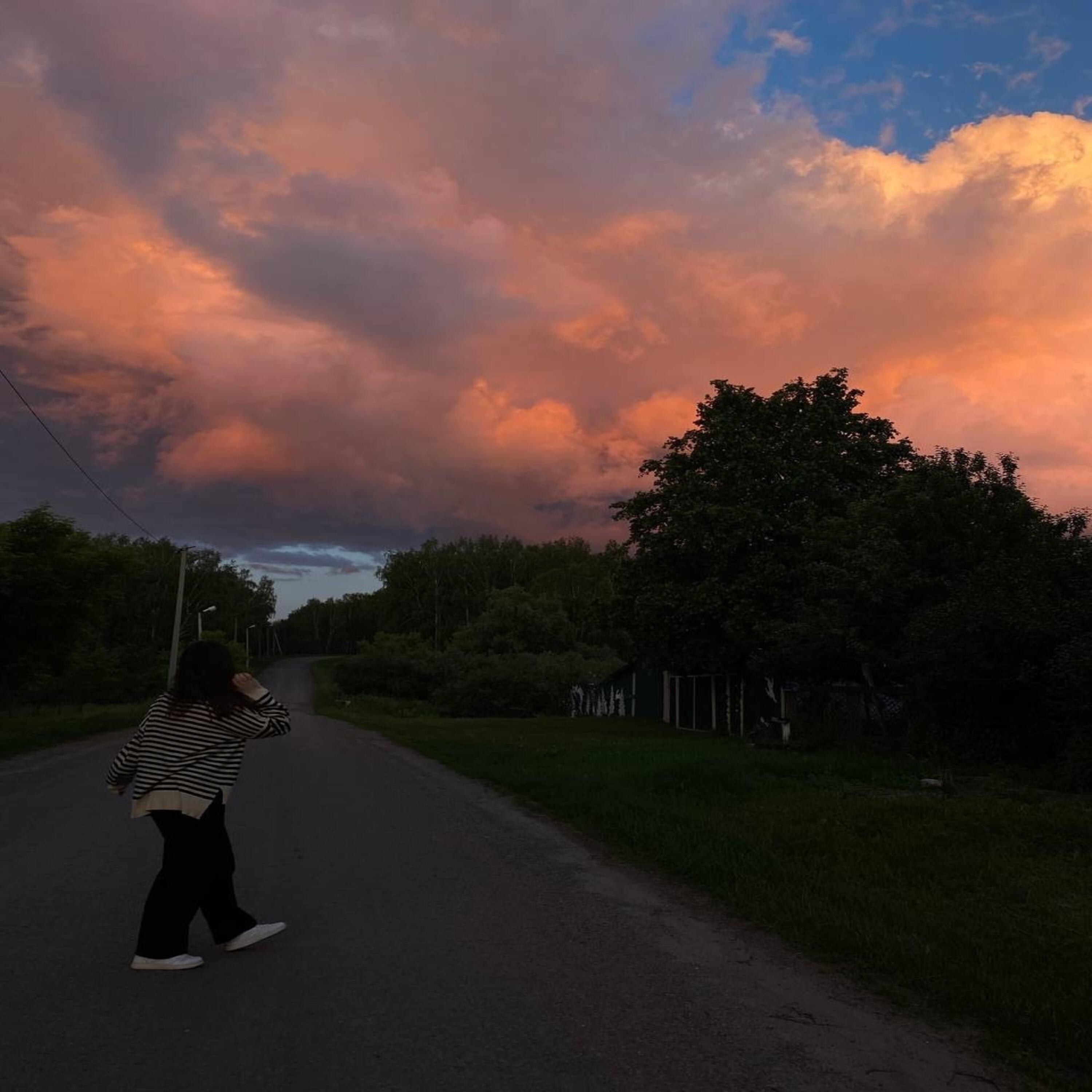 Релиз Sister
