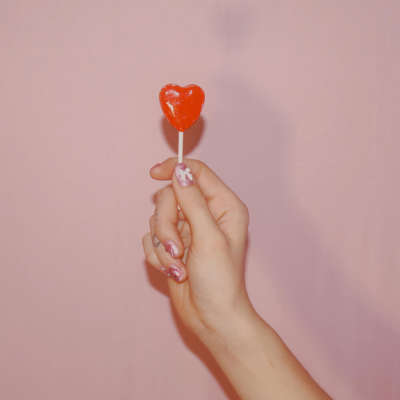 Релиз Tootsie Pop