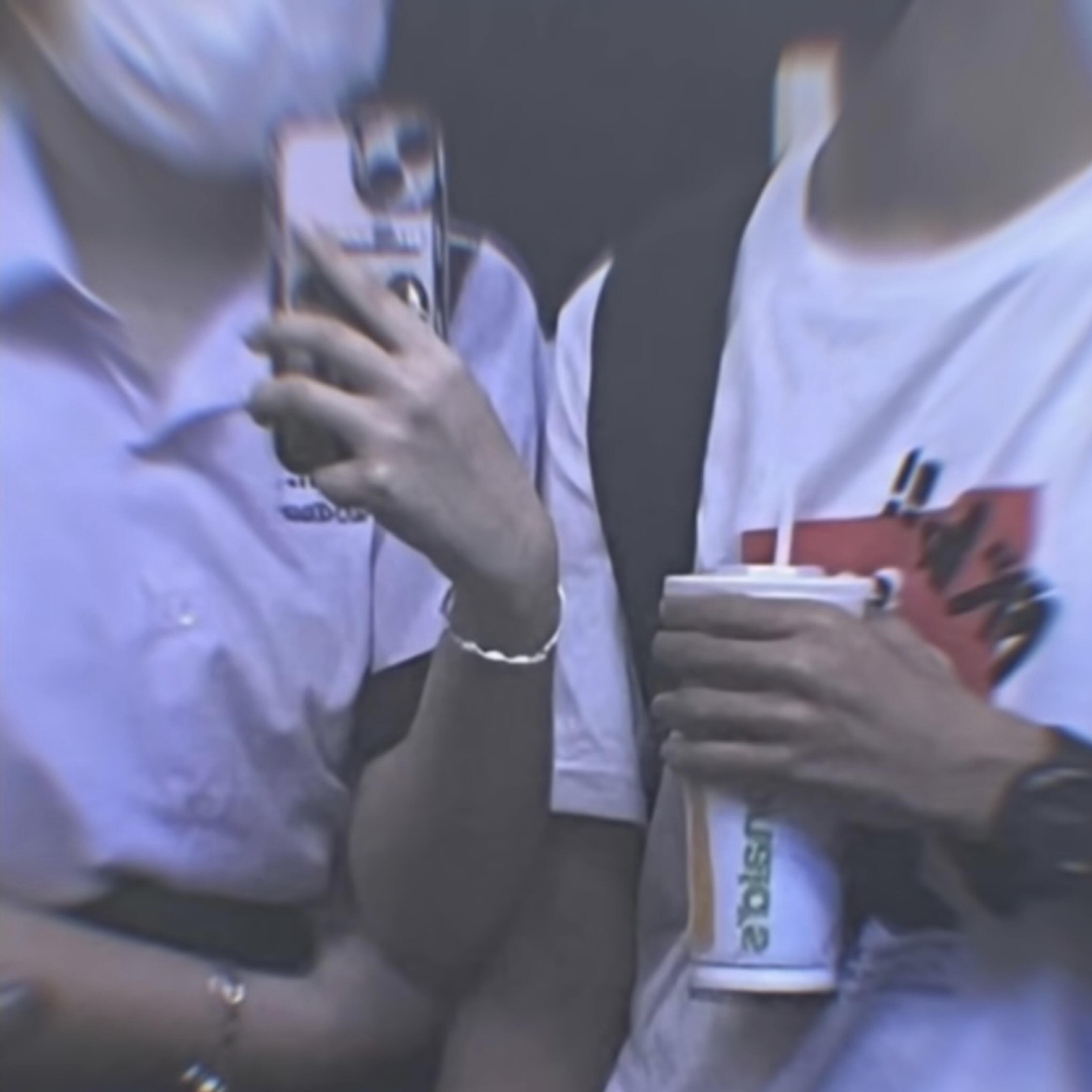 Релиз ขอโทษที่เพลงผมไม่ใช่ฟีลเมกา