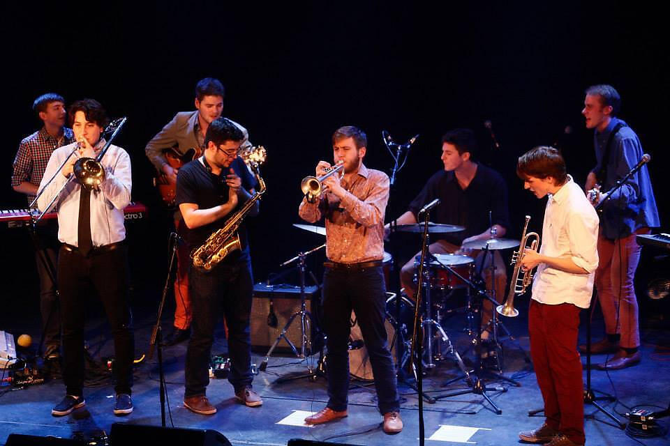 Busty and the Bass все песни в mp3