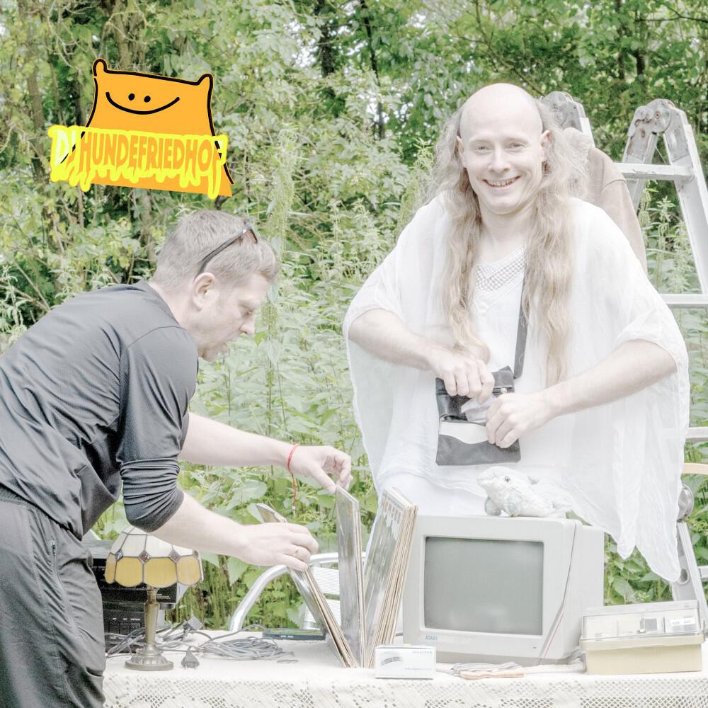Релиз Der Tapeziertisch