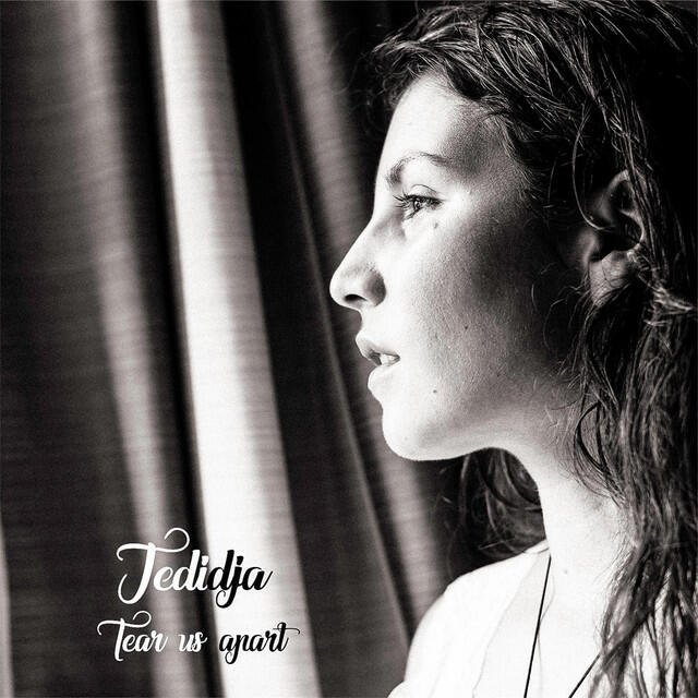 Релиз Tear Us Apart