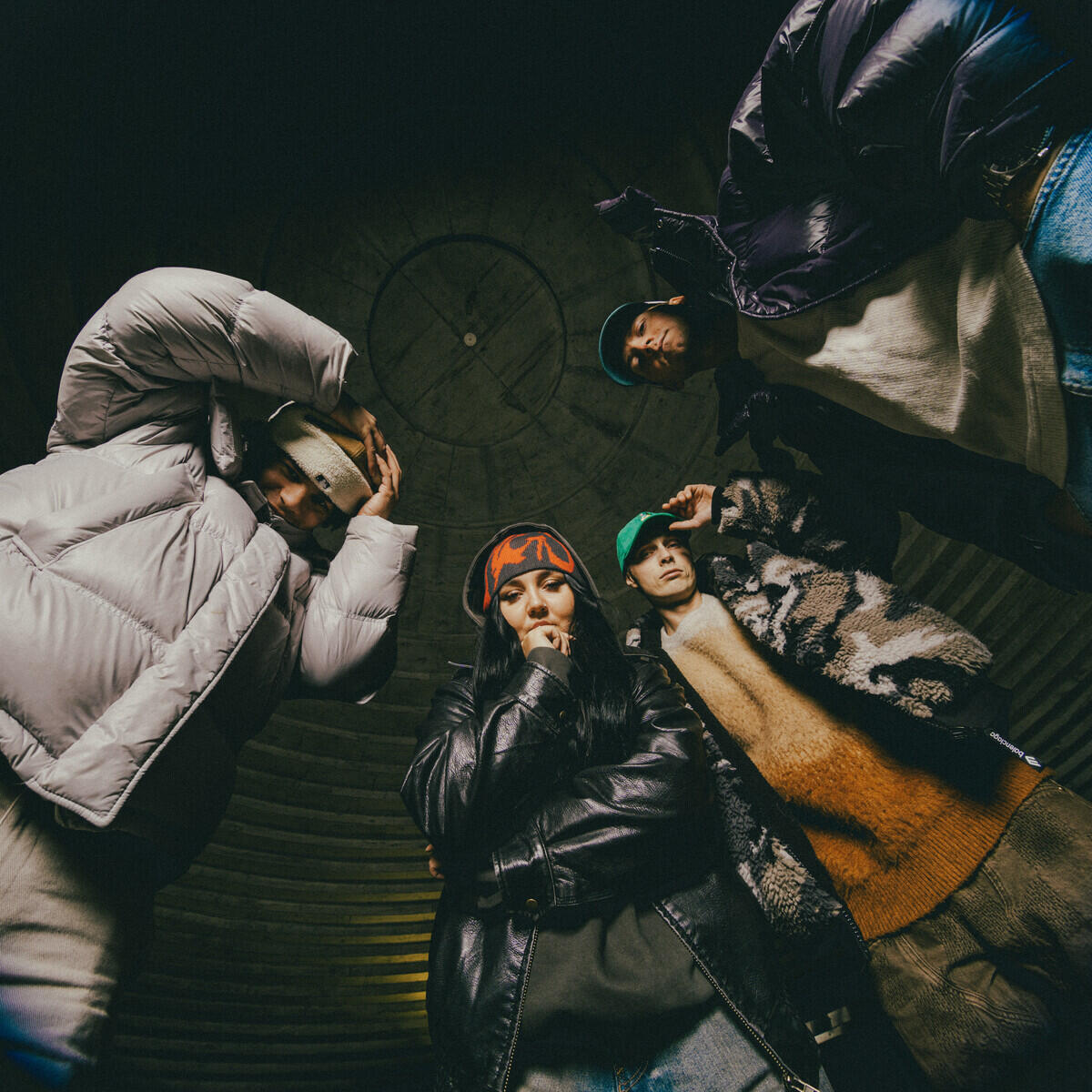 Релиз Opp og nikke