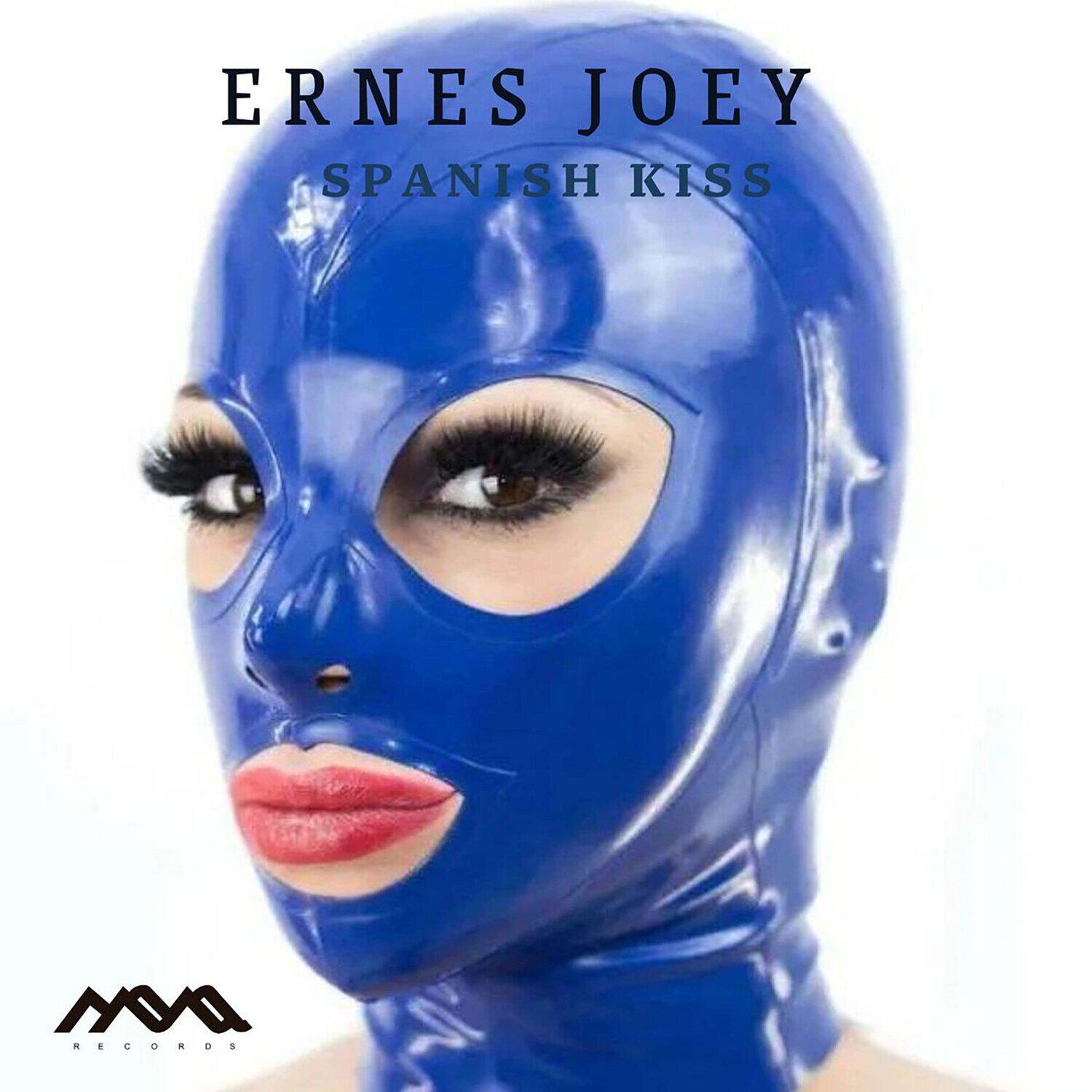Релиз Spanish Kiss
