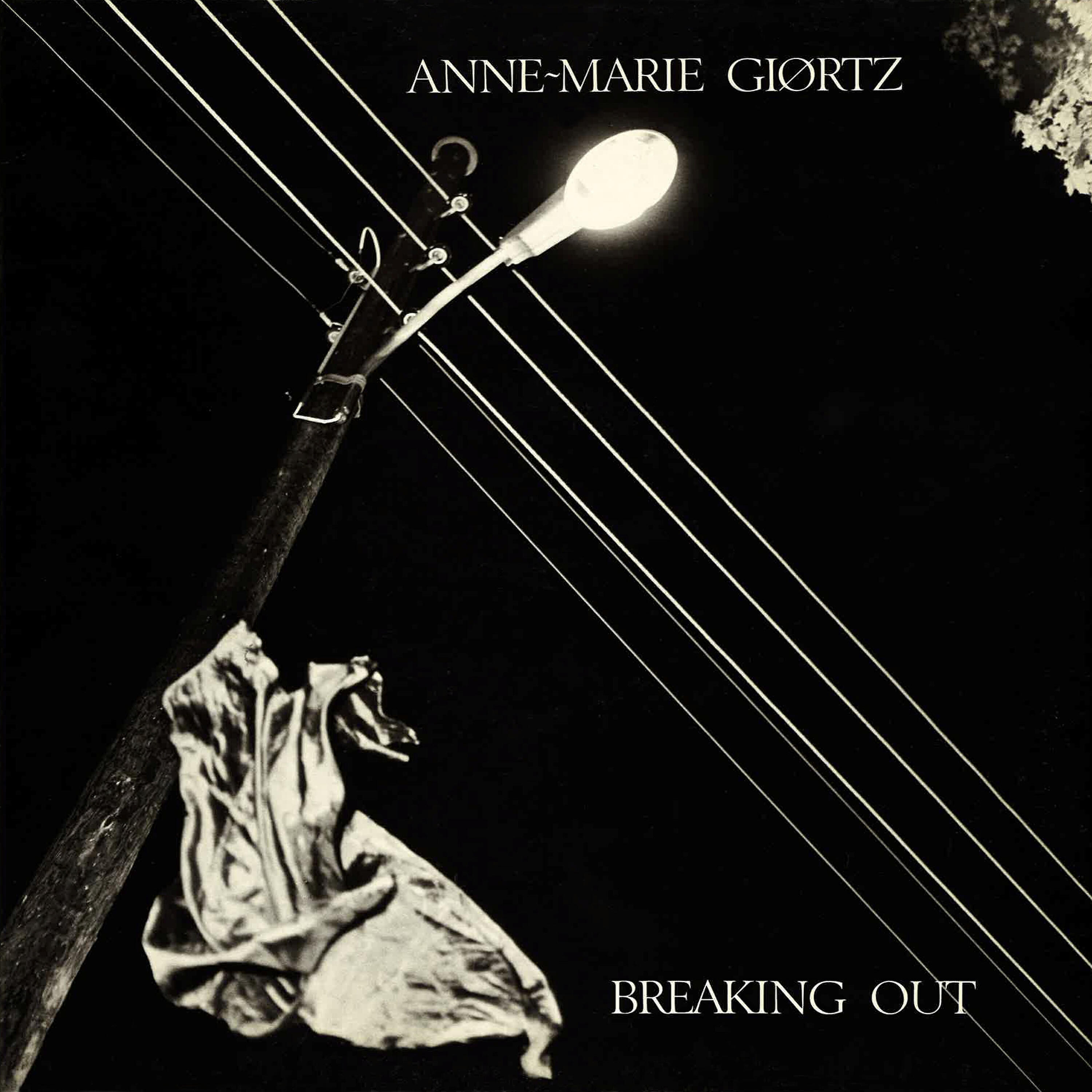 Релиз Breaking Out