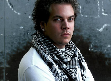 DJ Alvaro