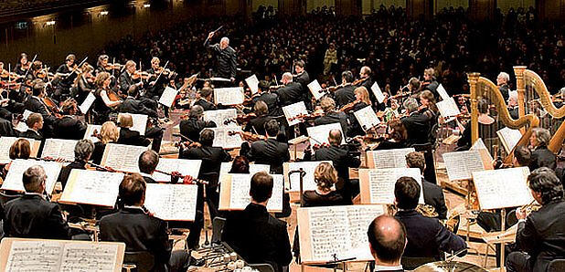 Nikolaus Harnoncourt & Zürich Opera Orchestra
