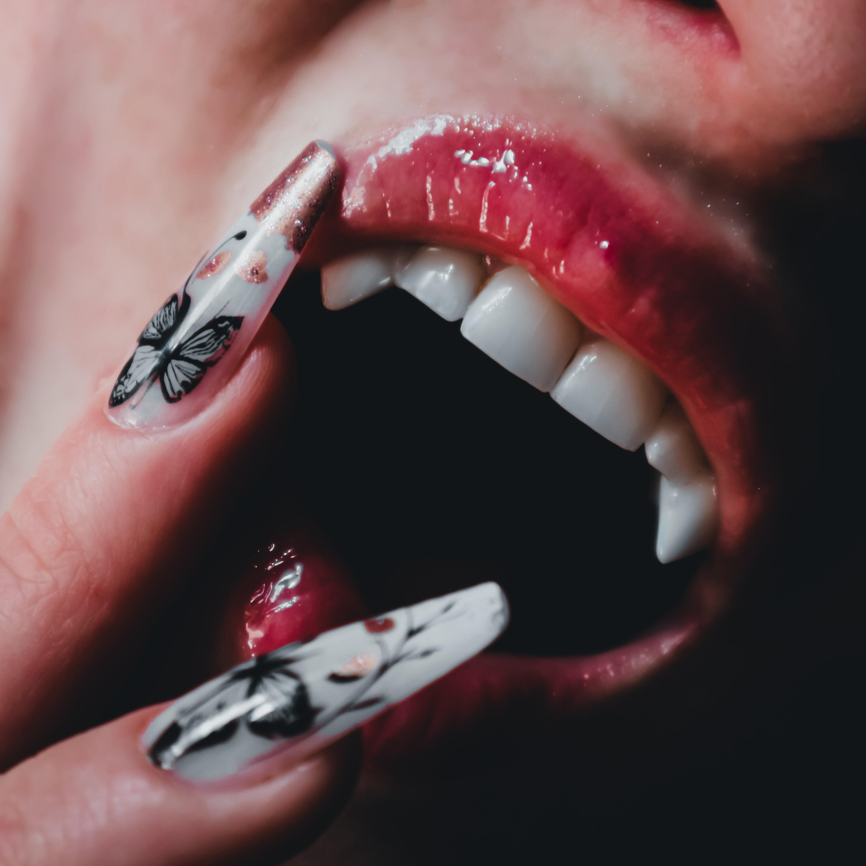 Релиз Vampire Girl