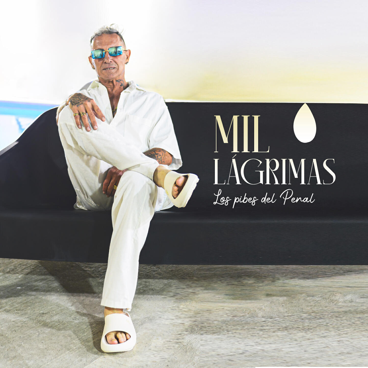 Релиз Mil Lágrimas