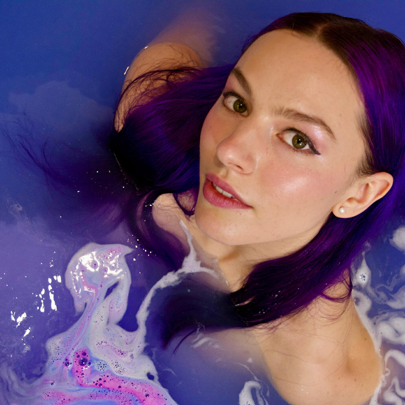 Релиз BATH BOMB