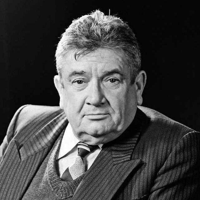 Евгений Весник