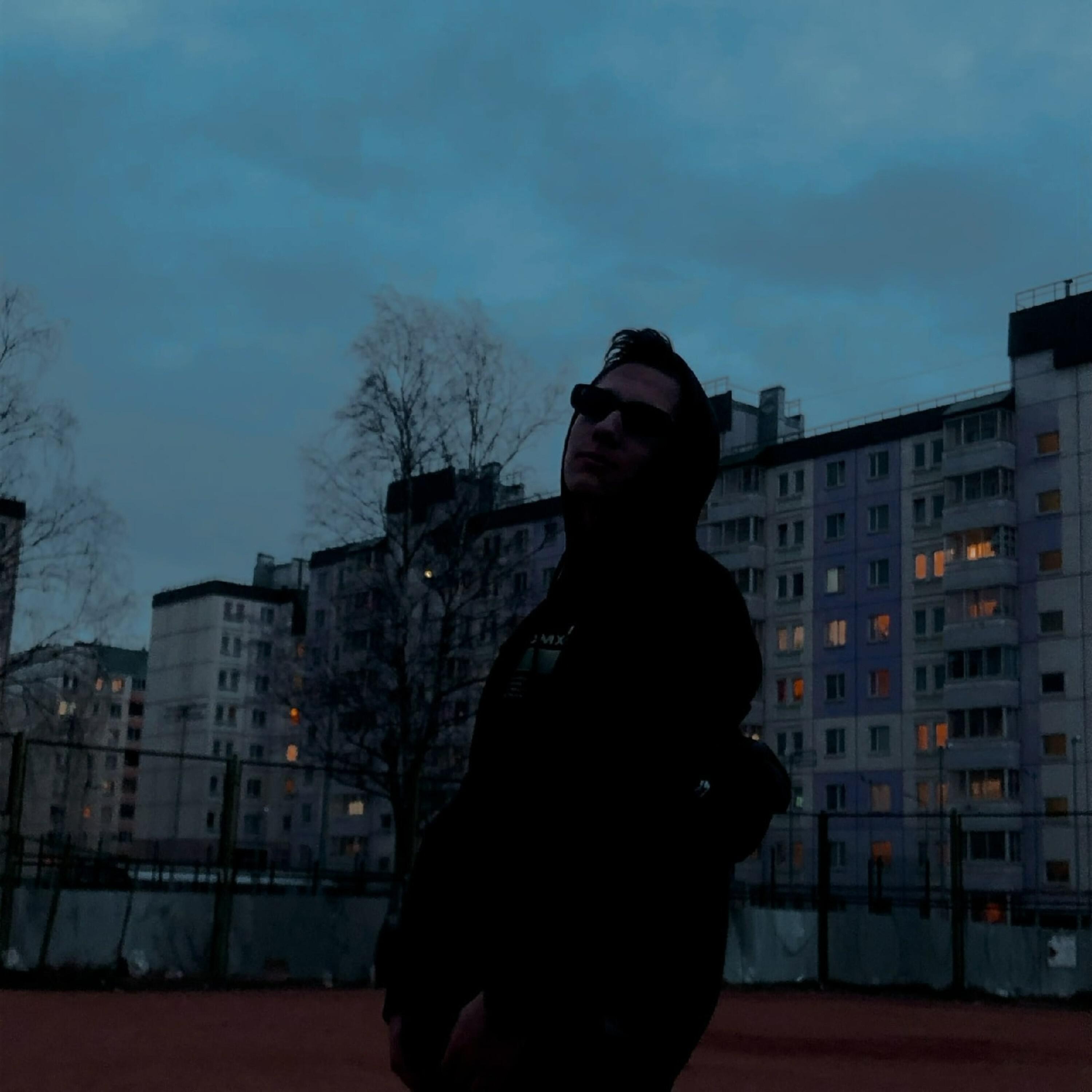 Релиз Крутится