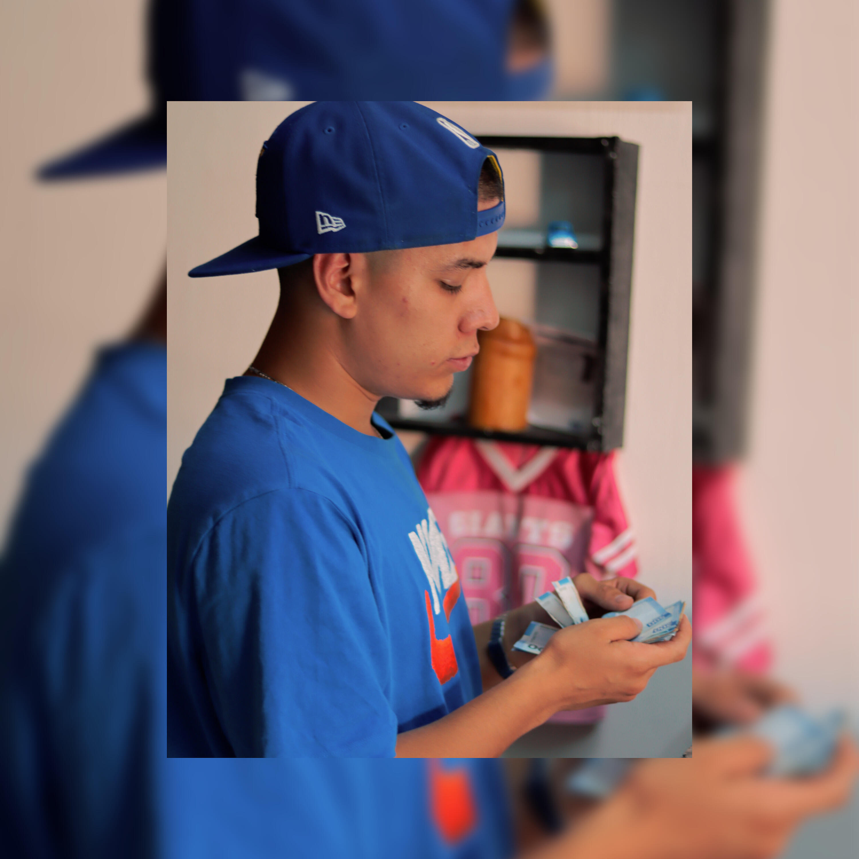 Релиз Tres en Uno