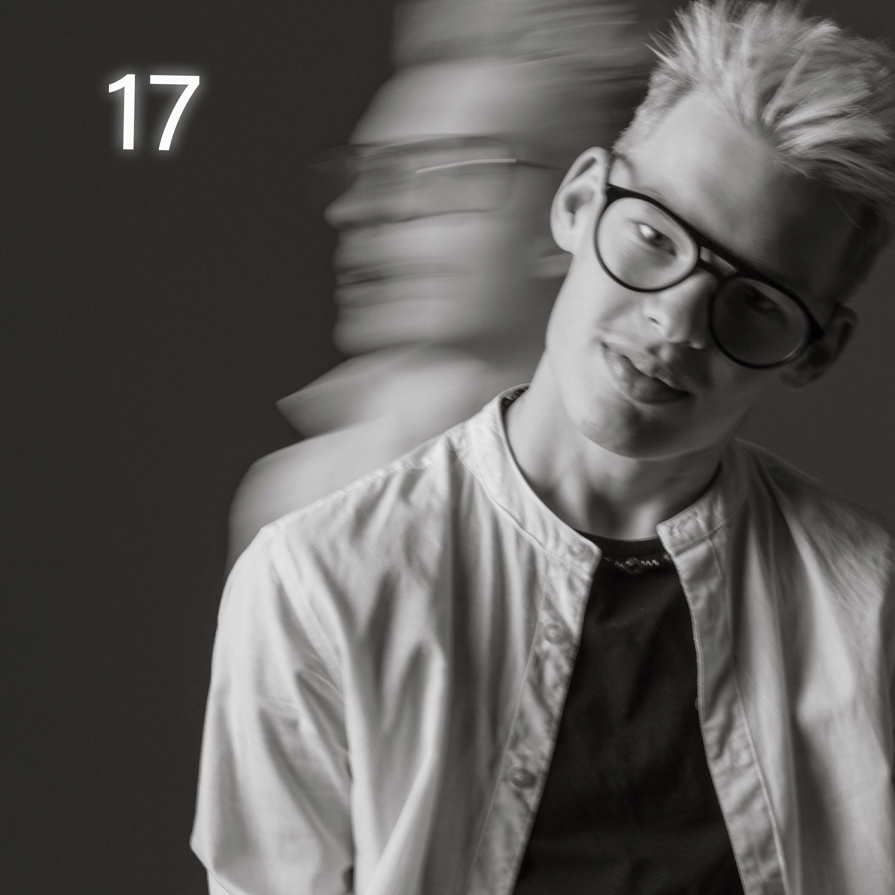 Постер альбома 17
