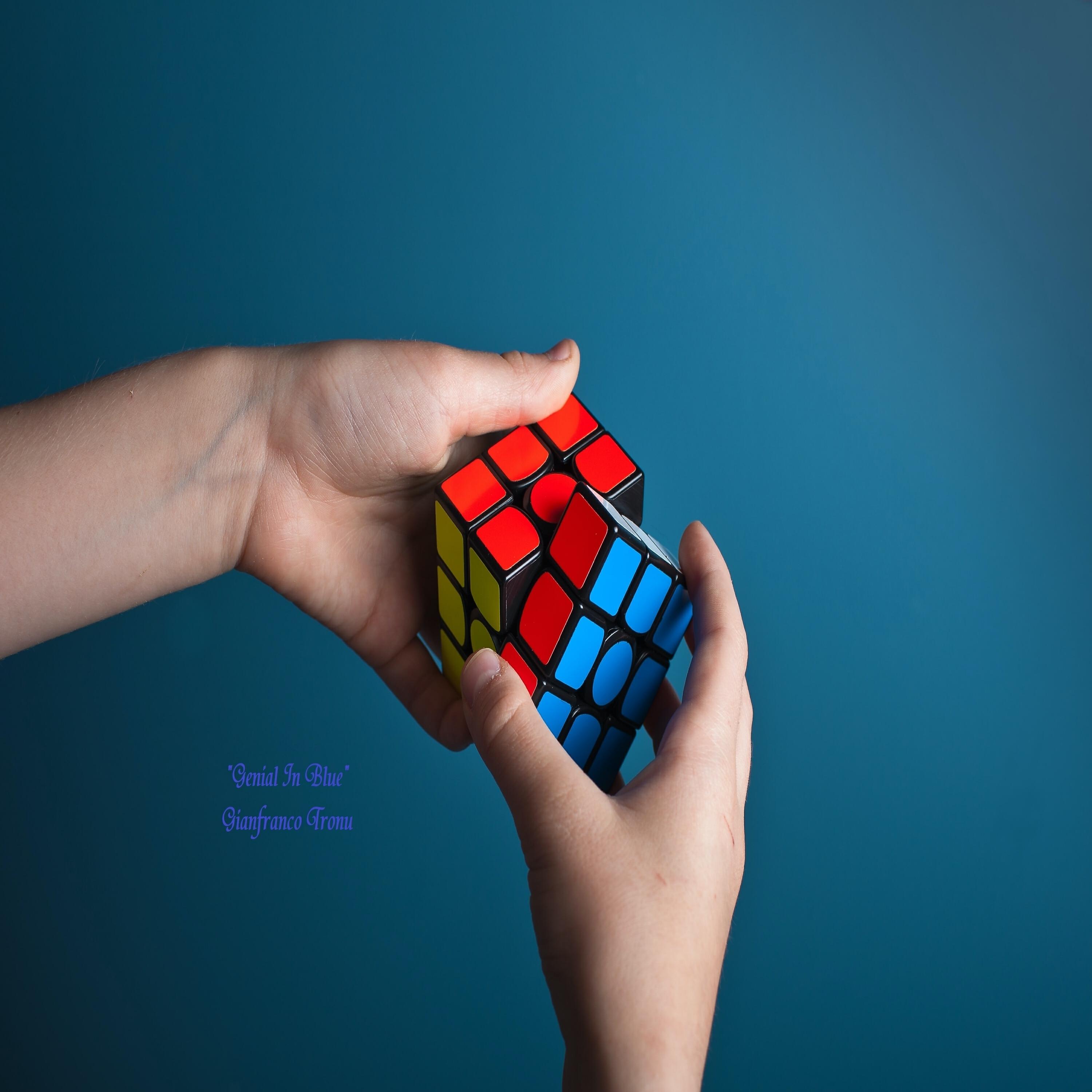 Релиз Genial In Blue