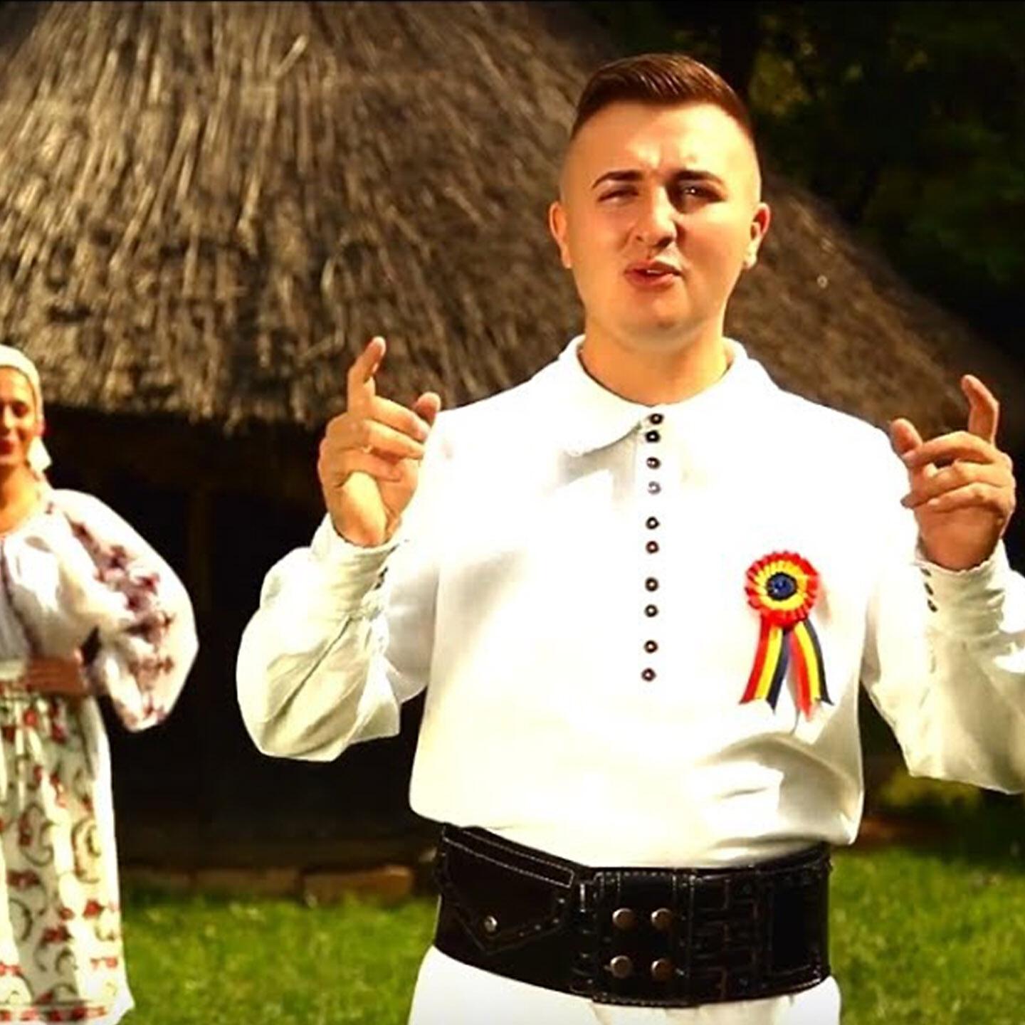 Релиз Doamne Stau Si Ma Gandesc